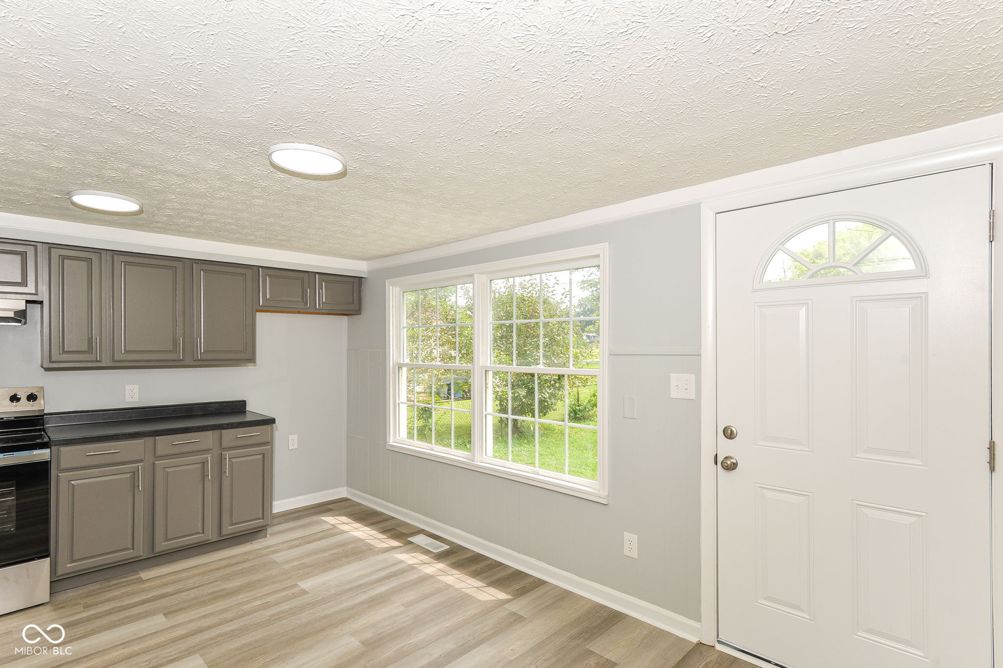 318 Chester Street Anderson, IN 46012 - Photo 7 of 24