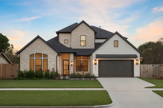 $1,274,999 | 8553 Western Drive, Houston, TX 77055