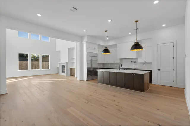 $1,274,999 | 8553 Western Drive, Houston, TX 77055