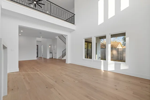 $1,274,999 | 8553 Western Drive, Houston, TX 77055