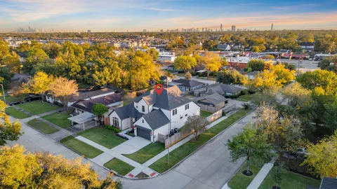 $1,274,999 | 8553 Western Drive, Houston, TX 77055