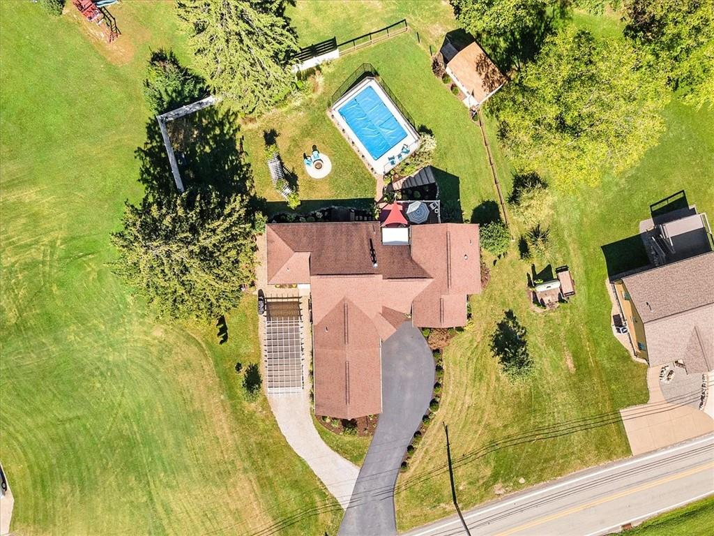 334 Ewing Road Carnegie, PA 15106 - Photo 2 of 25 Gallery Image 2