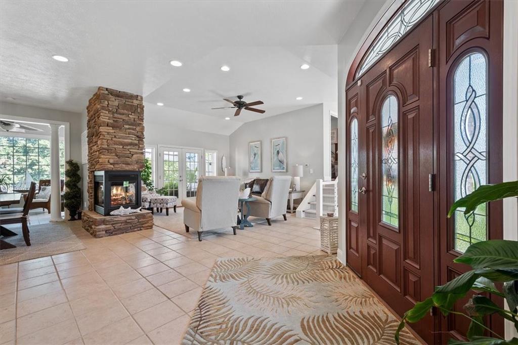 334 Ewing Road Carnegie, PA 15106 - Photo 3 of 25 Gallery Image 3