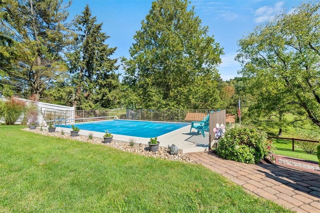 334 Ewing Road Carnegie, PA 15106 - Photo 23 of 25 Gallery Image 23