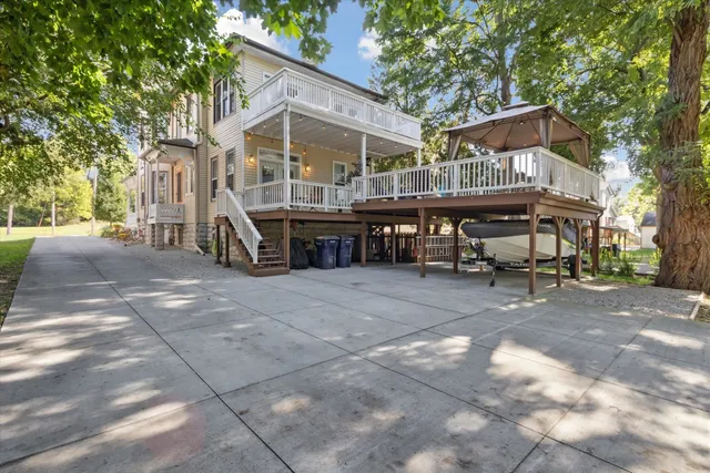 $424,900 | 532 South Main Street, Janesville, WI 53545