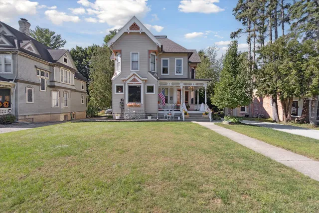 $424,900 | 532 South Main Street, Janesville, WI 53545