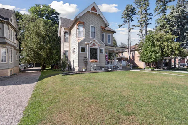 $424,900 | 532 South Main Street, Janesville, WI 53545