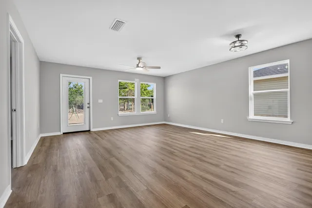 $249,900 | 5327 B Kervin Road, Crestview, FL 32539