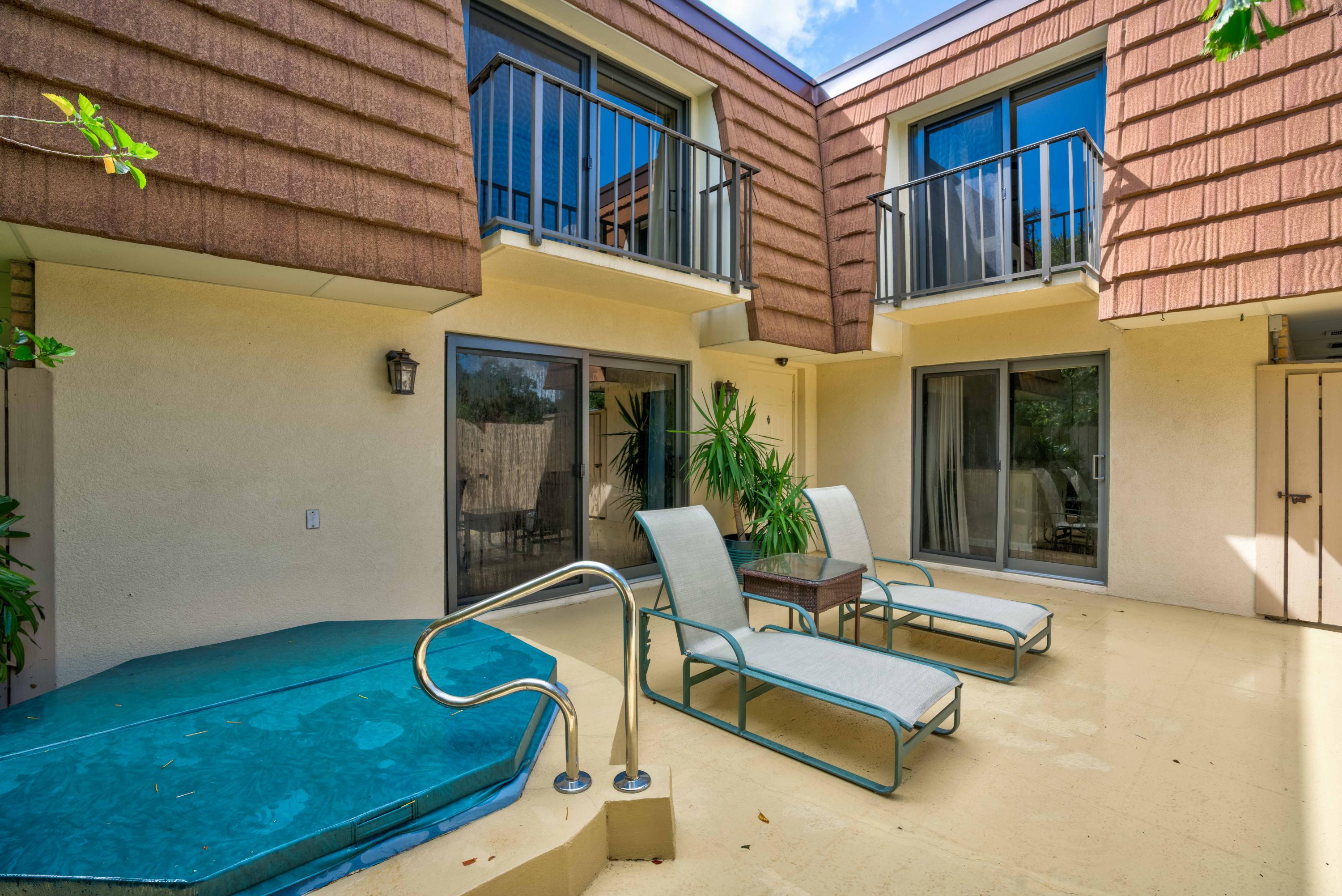 2430 24th Court Jupiter, FL 33477 - Photo 19 of 24 05__mlp2756_57_58_59_60