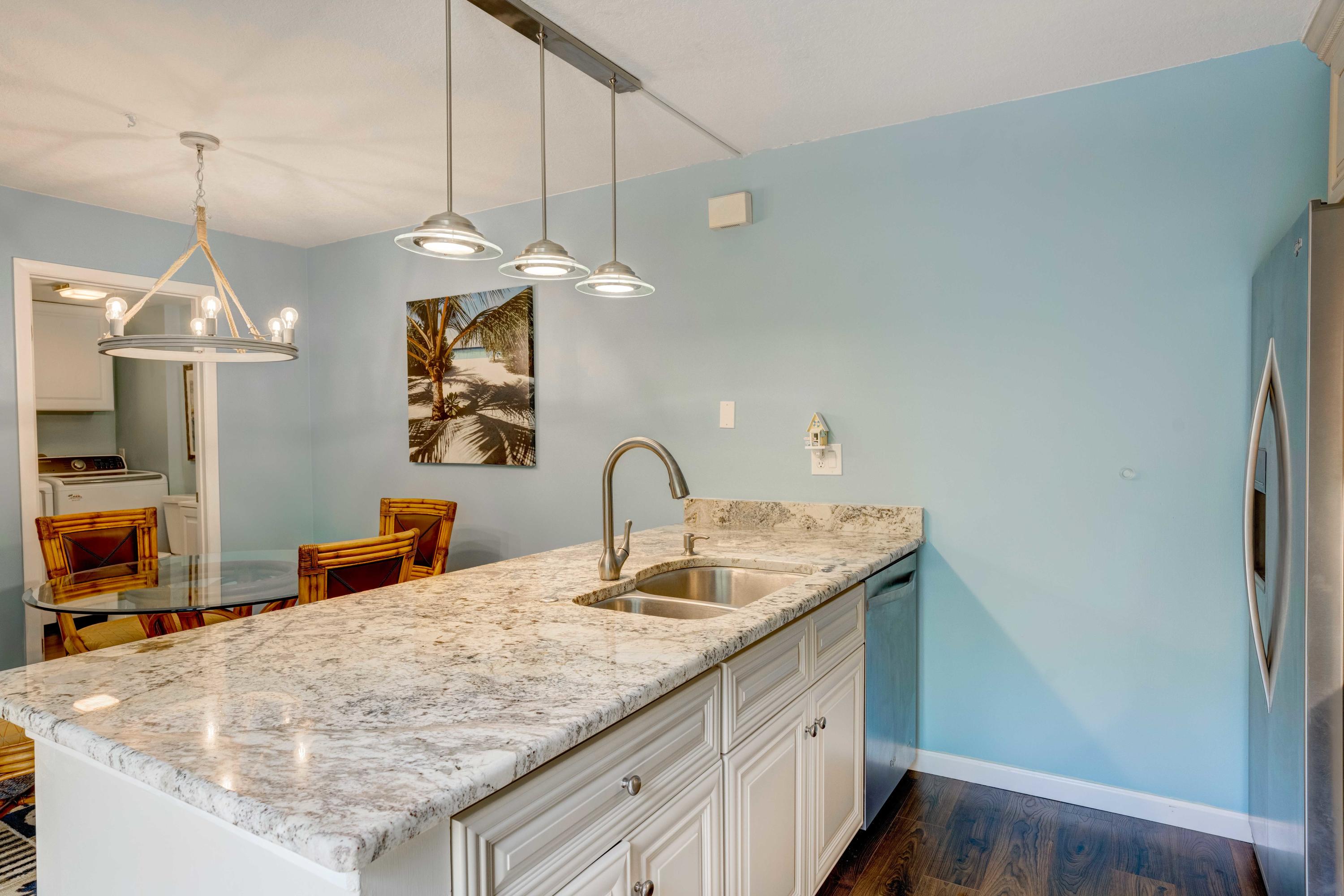2430 24th Court Jupiter, FL 33477 - Photo 5 of 24 3rd kitchen