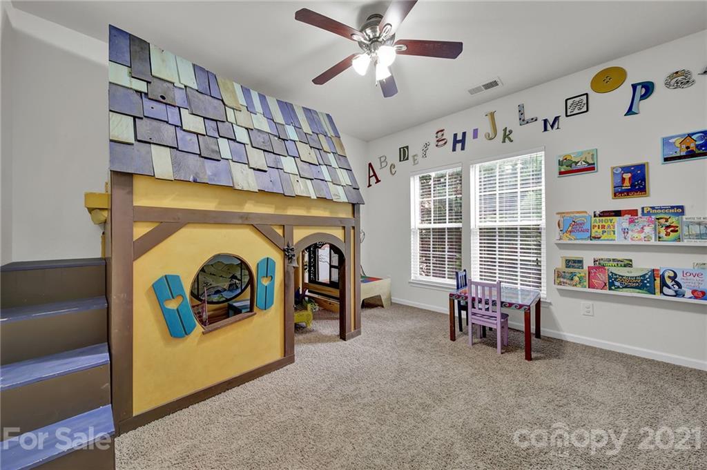 635 Panthers Way Fort Mill, SC 29708 - Photo 24 of 47 a view of livingroom with furniture and workspace