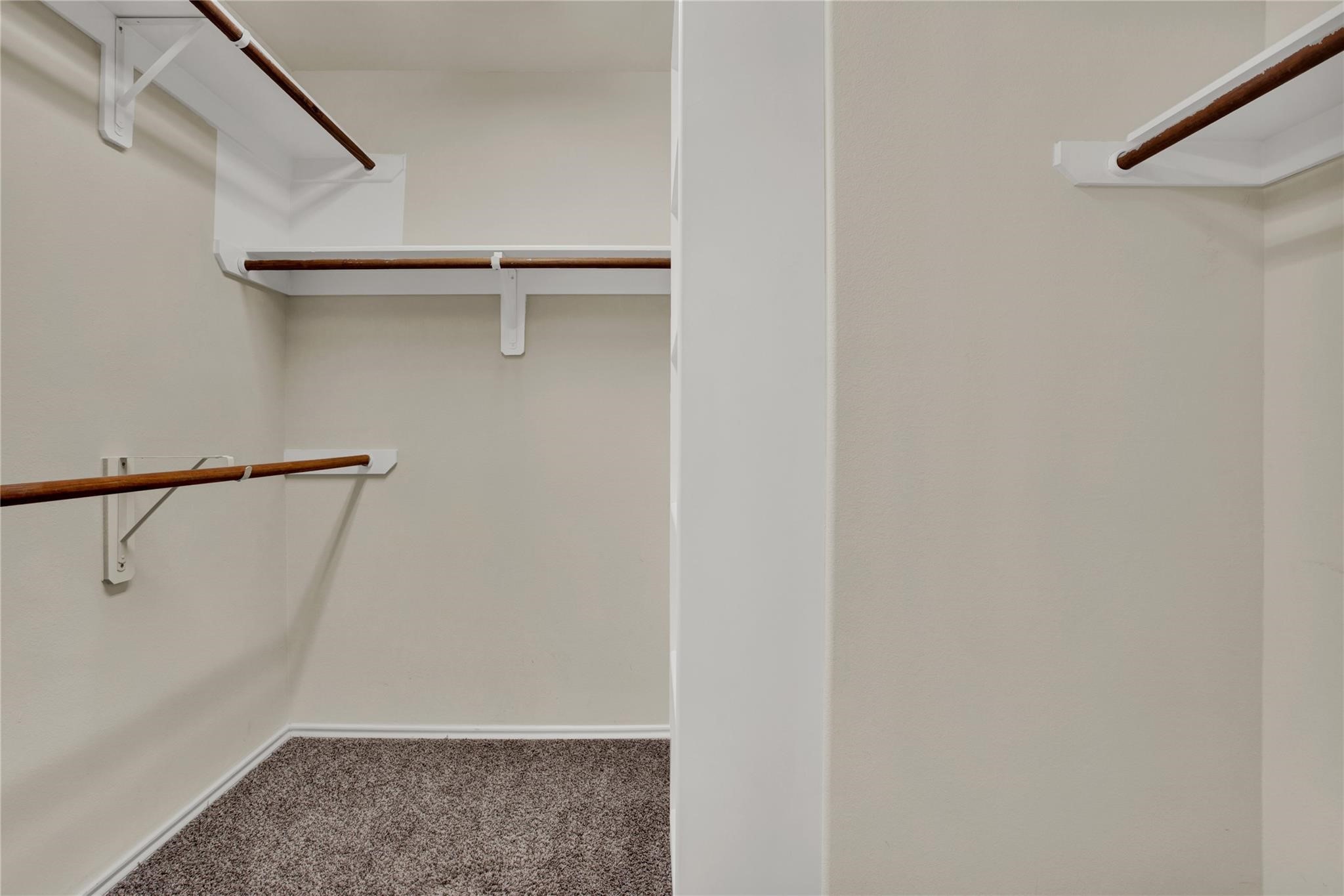 326 Brandy Ridge Lane Dickinson, TX 77539 - Photo 16 of 22 a view of walk in closet