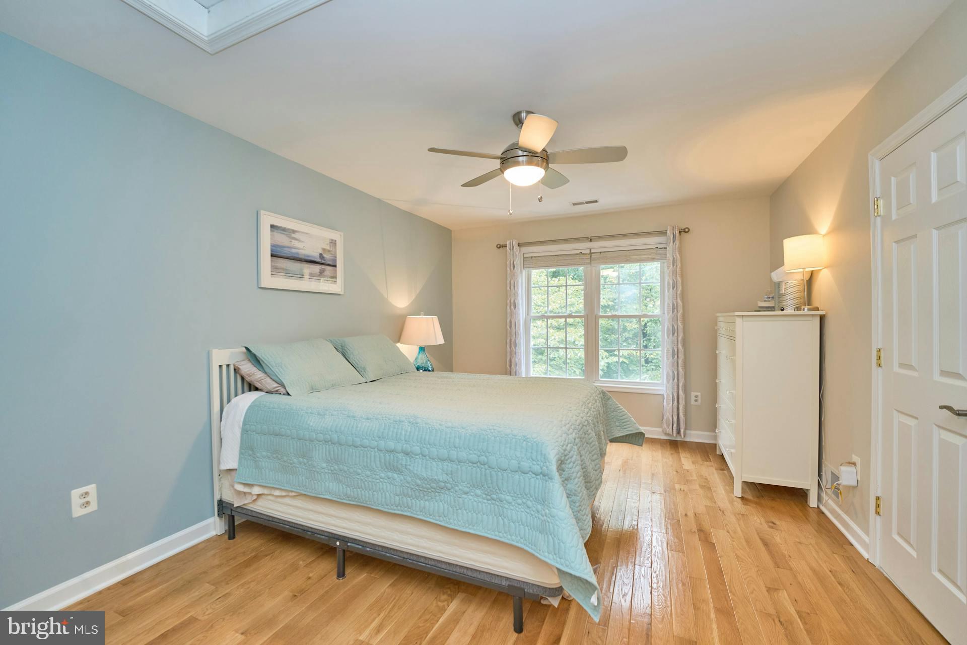 413 Adahi Road Southeast Vienna, VA 22180 - Photo 33 of 62 Bedroom #3 w/Hardwood Floors & Ceiling Fan