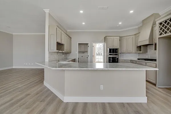 $760,000 | 125 Devon Court, Weatherford, TX 76087