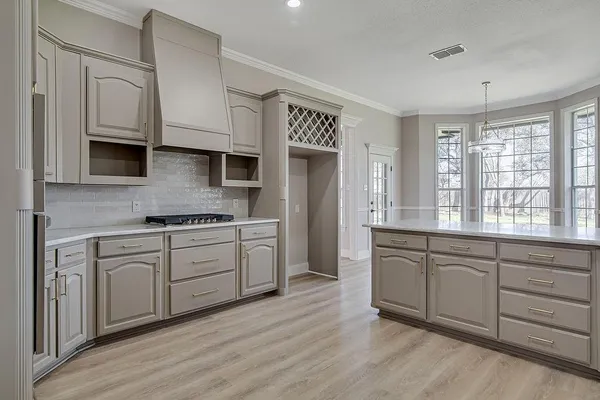 $760,000 | 125 Devon Court, Weatherford, TX 76087