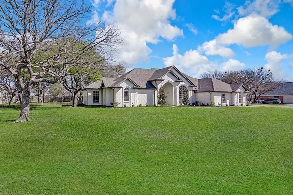 $760,000 | 125 Devon Court, Weatherford, TX 76087