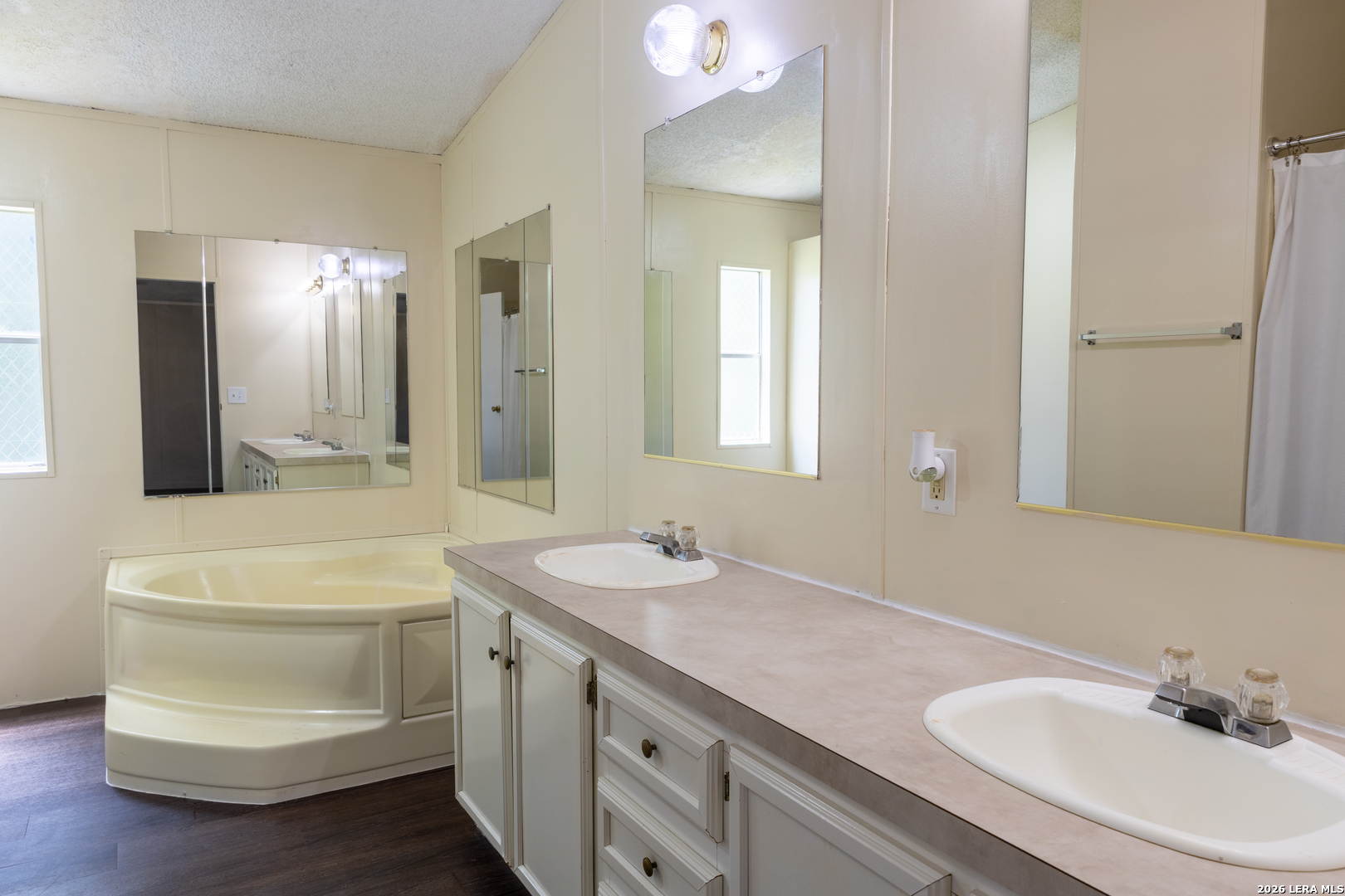 702 North 11th Street Junction, TX 76849 - Photo 12 of 18