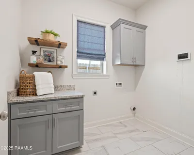 $310,000 | 108 Harvey Cay Lane, Youngsville, LA 70592