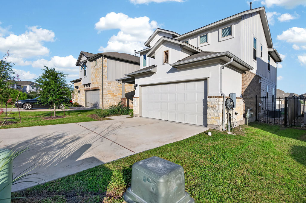 320 Rend Drive Leander, TX 78641 - Photo 3 of 30