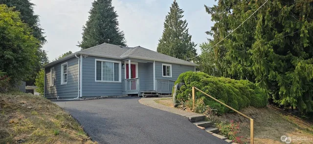 $3,300 | 12053 70th Avenue South, Seattle, WA 98178