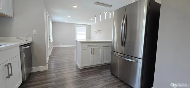 $3,300 | 12053 70th Avenue South, Seattle, WA 98178