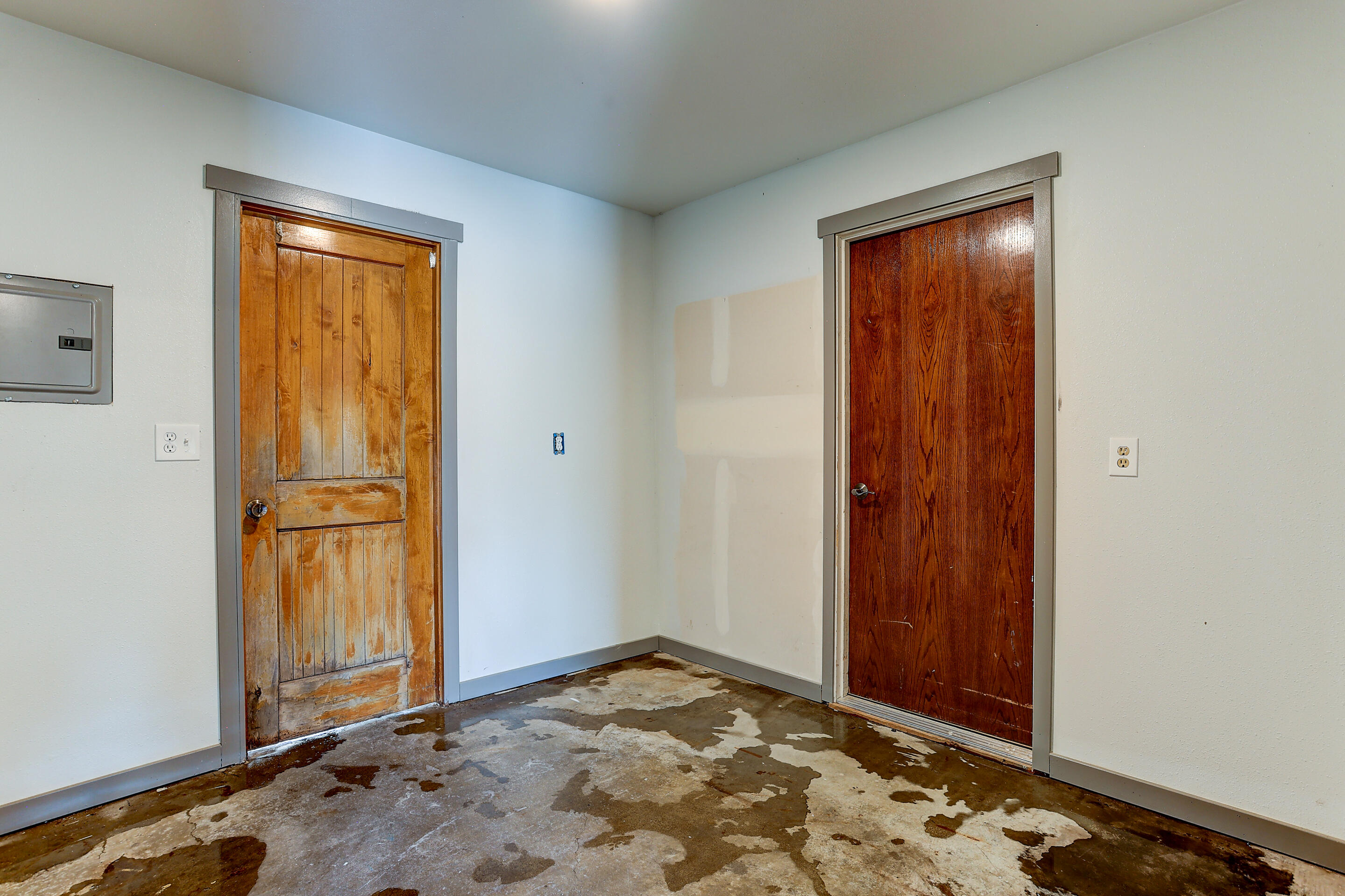 19239 Shoshone Road Bend, OR 97702 - Photo 19 of 39 Finished Space Main Home