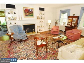 26 West Bells Mill Road Philadelphia, PA 19118 - Photo 3 of 12 Living Room