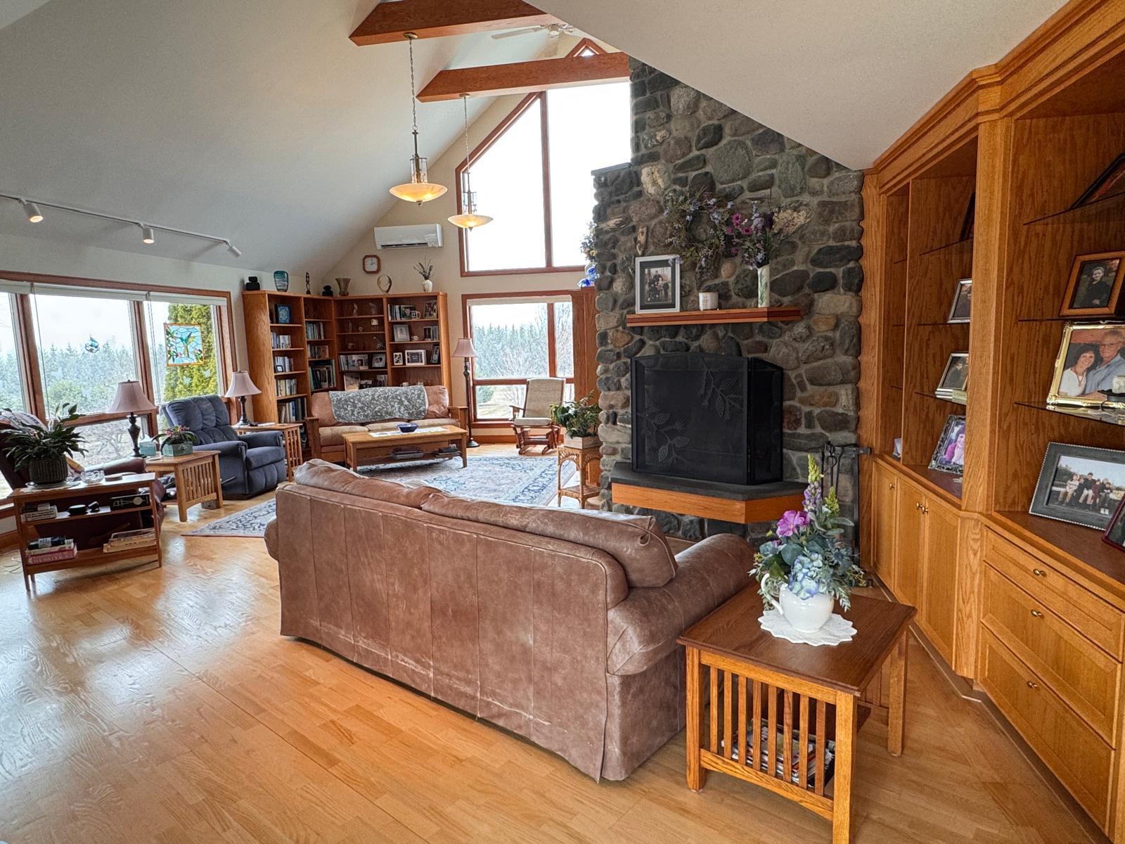 55 Niles Road Presque Isle, ME 04769 - Photo 31 of 80 Living Room