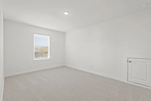 $380,881 | 4703 Bay Vista Drive, Baytown, TX 77523