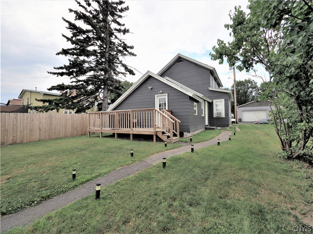 607 Calvert Street Rome, NY 13440 - Photo 4 of 23