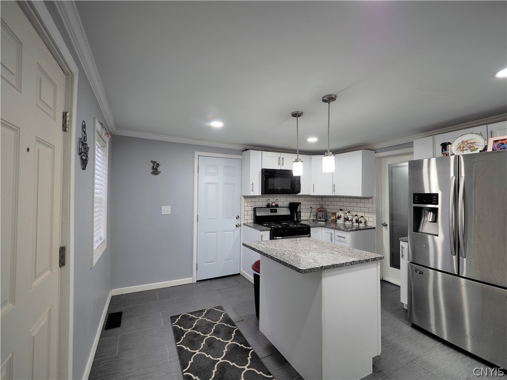 607 Calvert Street Rome, NY 13440 - Photo 9 of 23