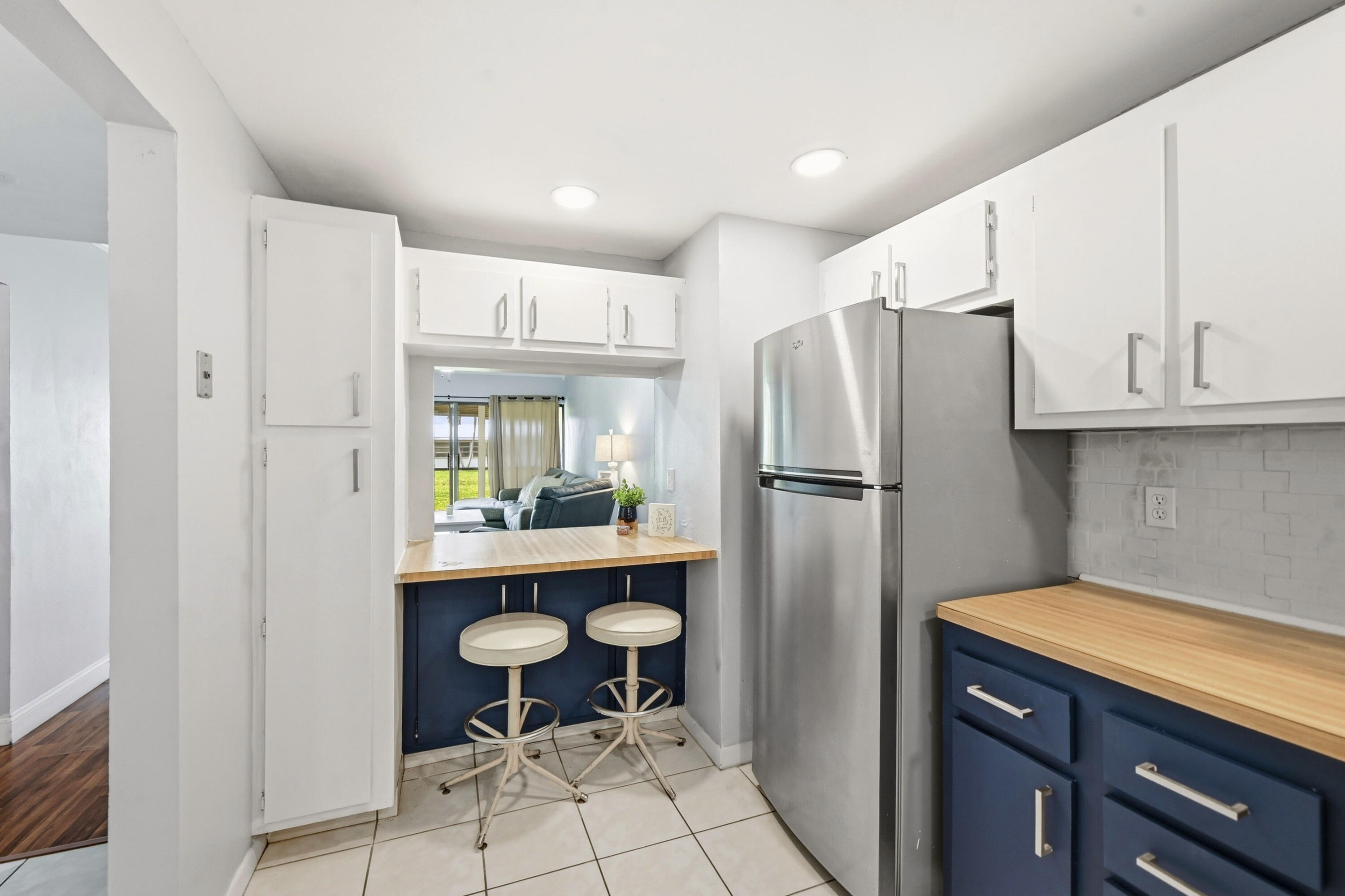2181 Woolbright Road, Unit N106 Boynton Beach, FL 33426 - Photo 6 of 21 06_ra1_0132