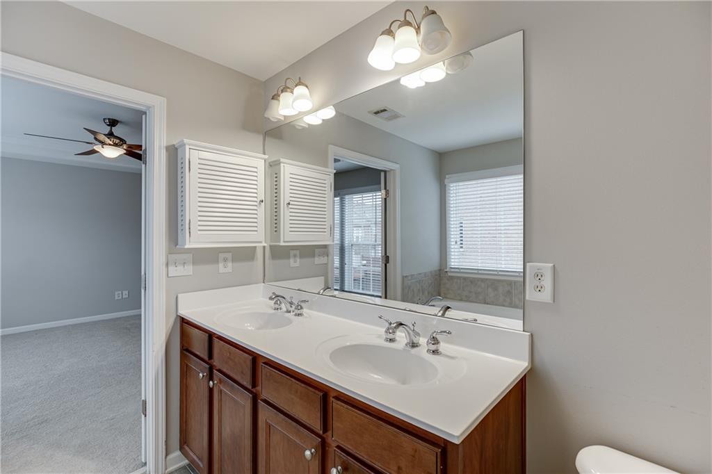 2801 Loftview Square Atlanta, GA 30339 - Photo 26 of 38