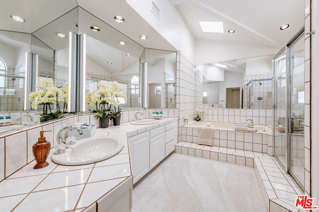 7818 West 79th Street Playa del Rey, CA 90293 - Photo 12 of 27 Gallery Image 12