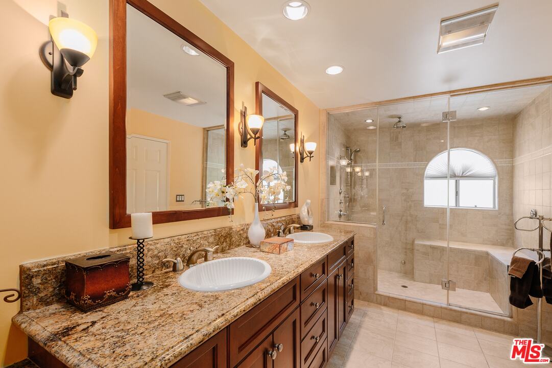7818 West 79th Street Playa del Rey, CA 90293 - Photo 20 of 27 Gallery Image 20