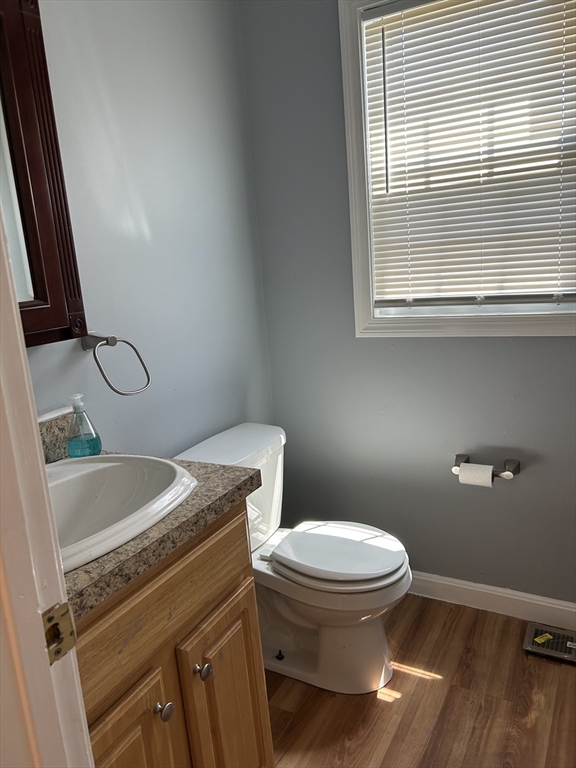 35-37 Pine St Court Springfield, MA 01105 - Photo 19 of 42