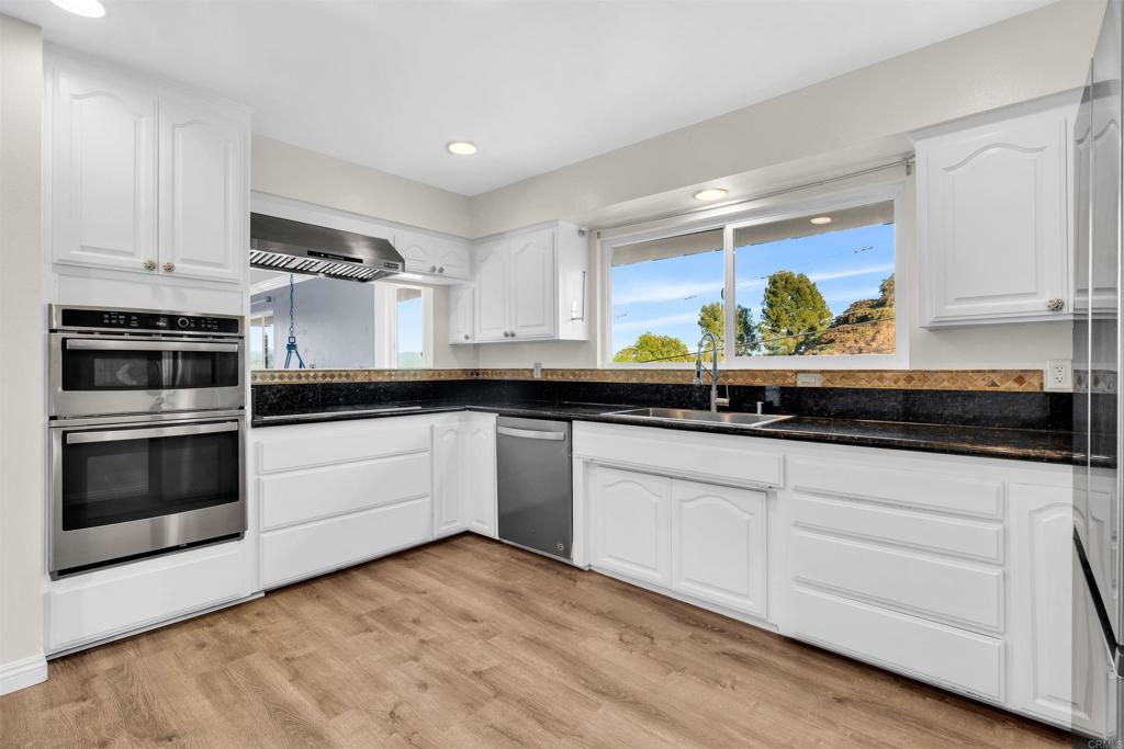 166 Cottonpatch Way El Cajon, CA 92020 - Photo 21 of 36