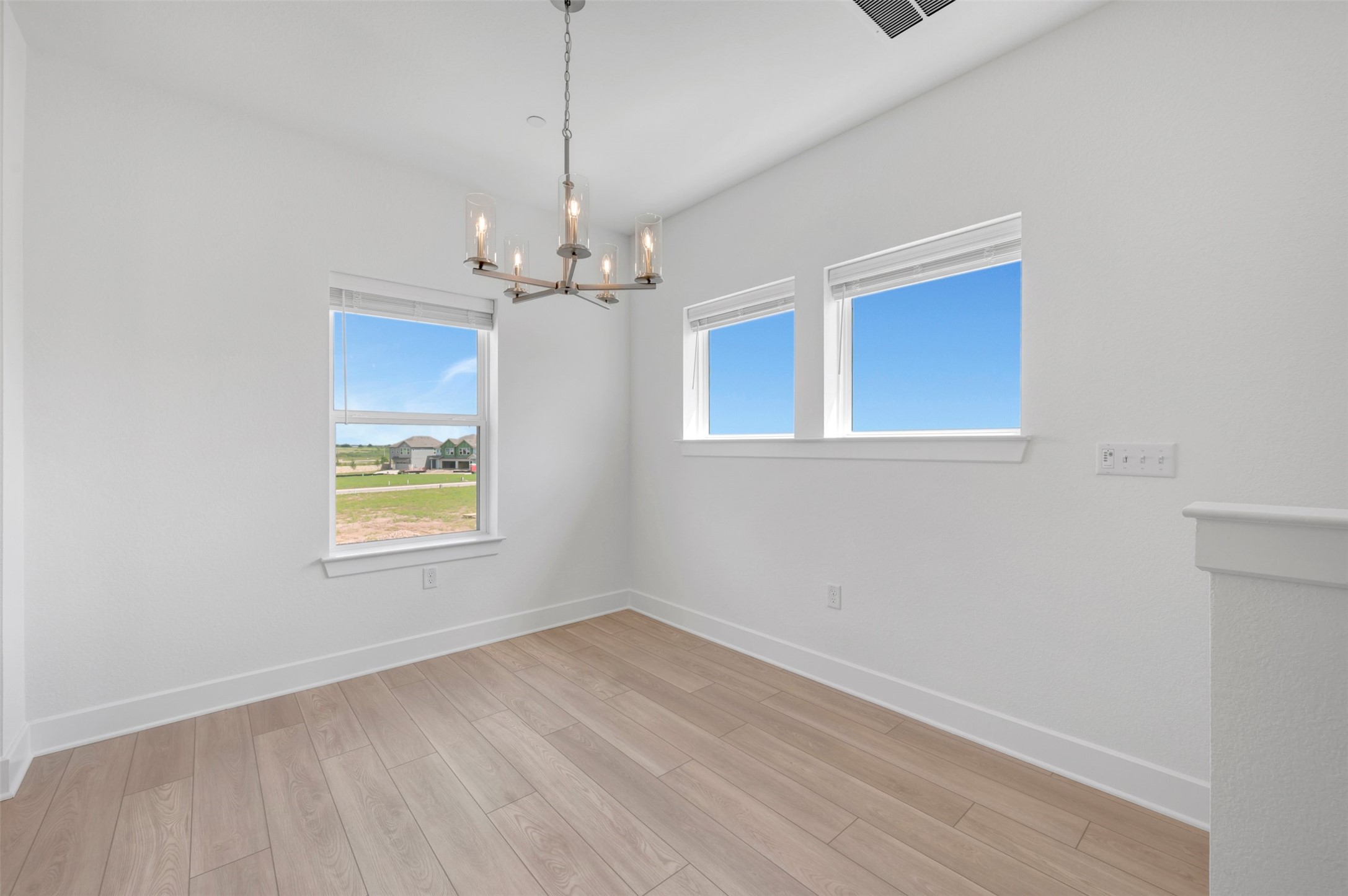 1010 A Brickell Loop Austin, TX 78744 - Photo 9 of 28 Dining Area