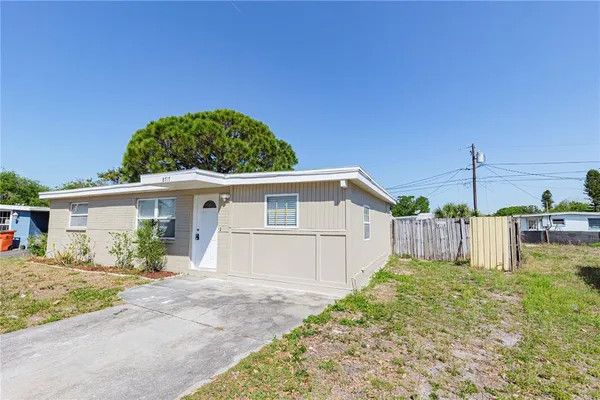 $2,400 | 8717 91st Terrace, Seminole, FL 33777