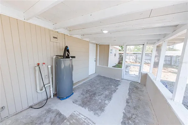 $2,400 | 8717 91st Terrace, Seminole, FL 33777