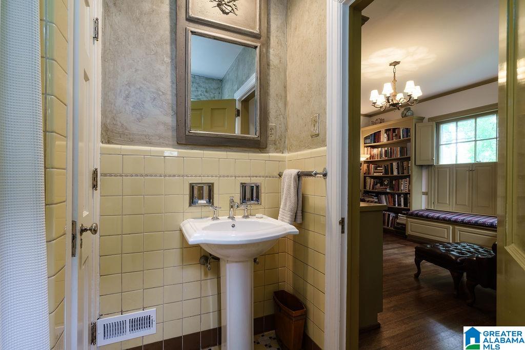 2801 Overhill Road Birmingham, AL 35223 - Photo 6 of 20