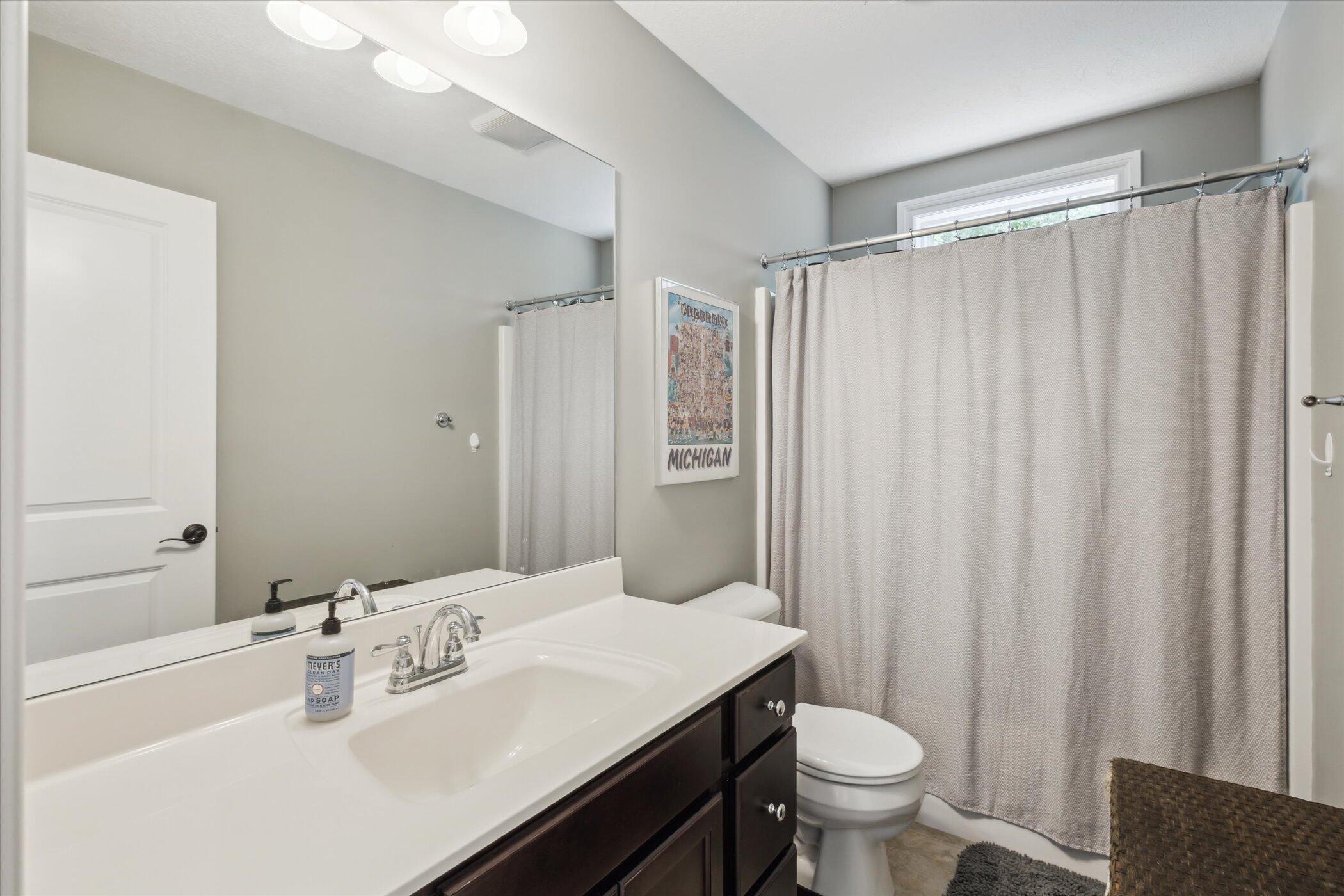 3572 Annis Road Mason, MI 48854 - Photo 26 of 63 28-3572-Annis-Rd-Mason-MI-48854-WindowSt