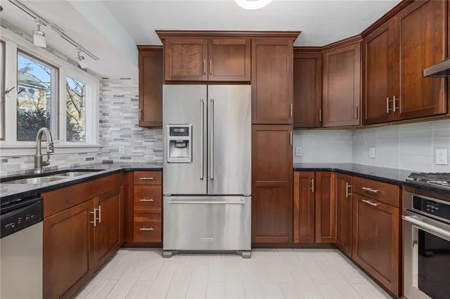 $449,000 | 111 Arbor Drive, Providence, RI 02908