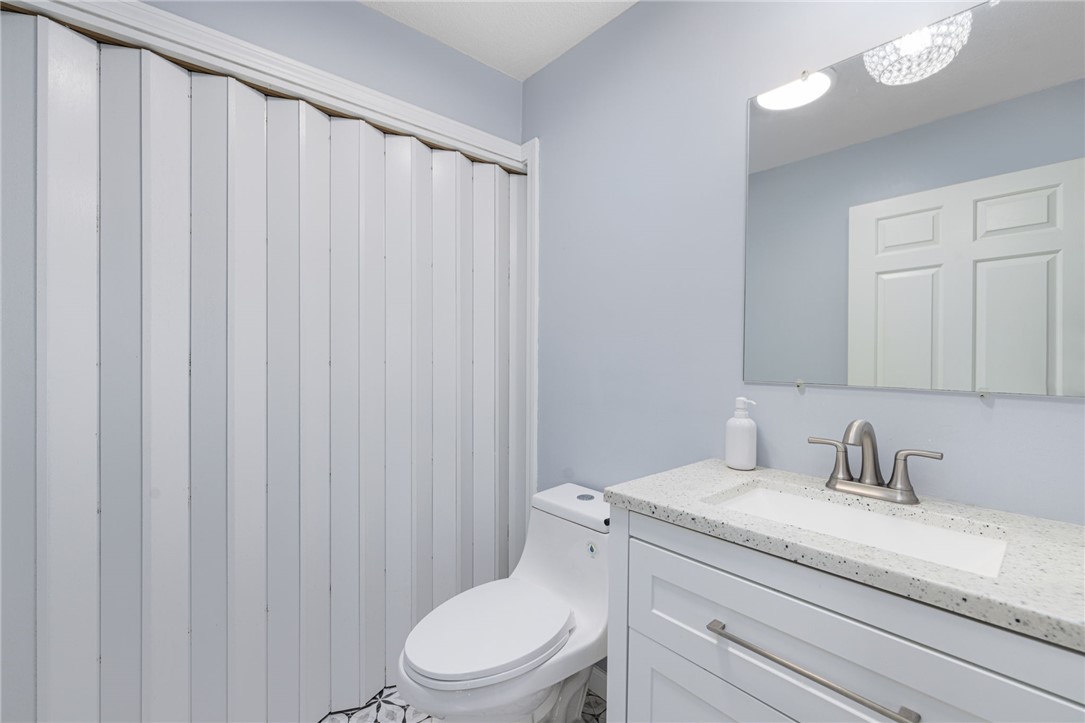 111 Arbor Drive Providence, RI 02908 - Photo 21 of 40