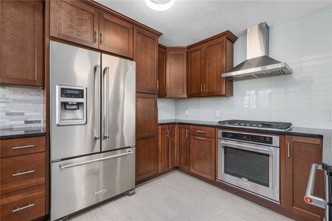 111 Arbor Drive Providence, RI 02908 - Photo 10 of 40