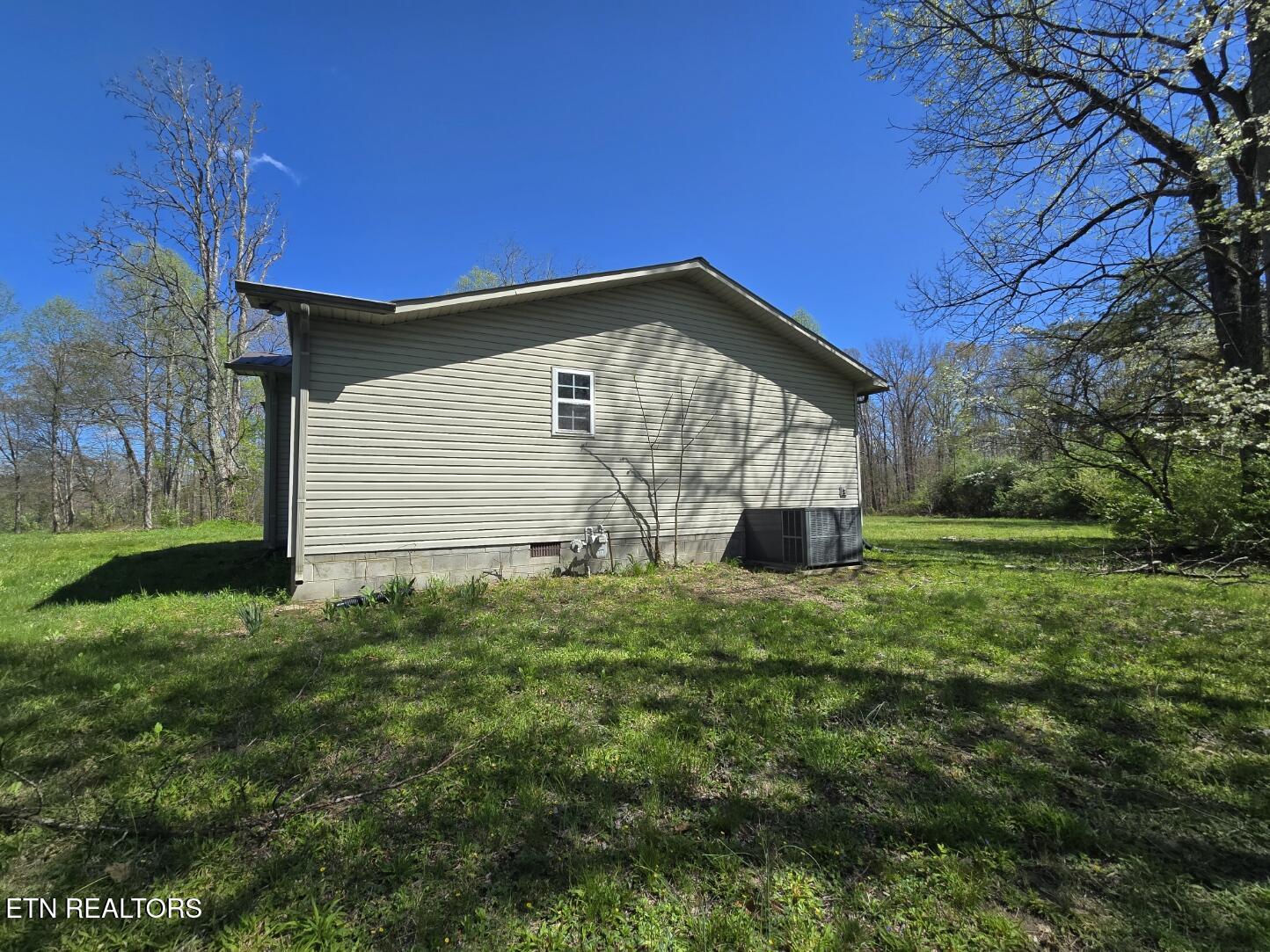 467 New Light Circle Winfield, TN 37892 - Photo 30 of 39 20250415_153831