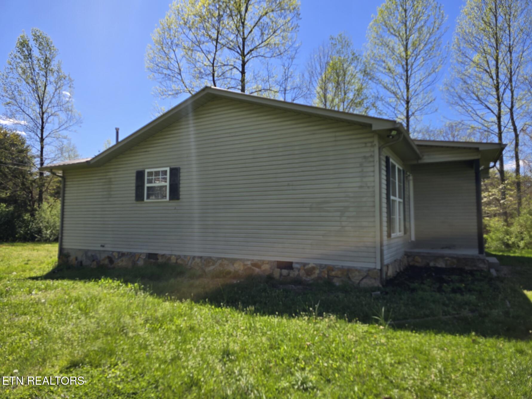467 New Light Circle Winfield, TN 37892 - Photo 31 of 39 20250415_153730
