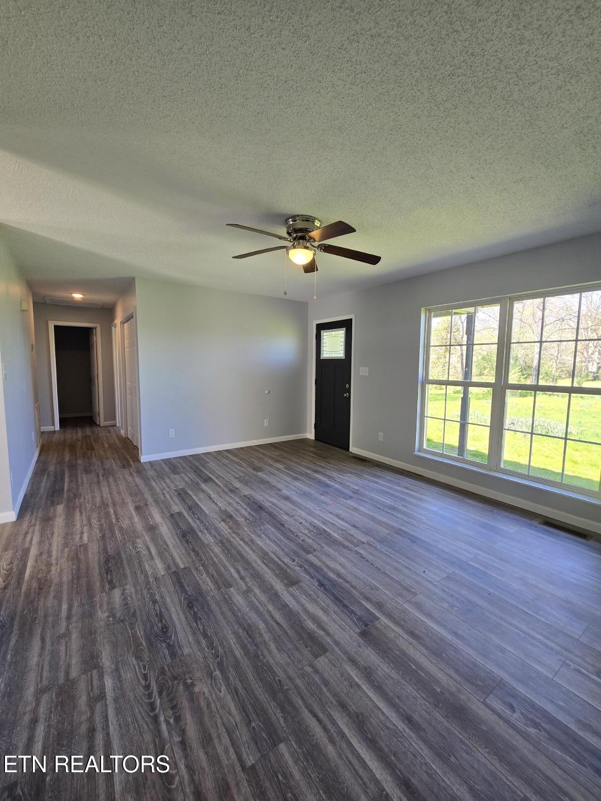467 New Light Circle Winfield, TN 37892 - Photo 5 of 39 20250415_153903