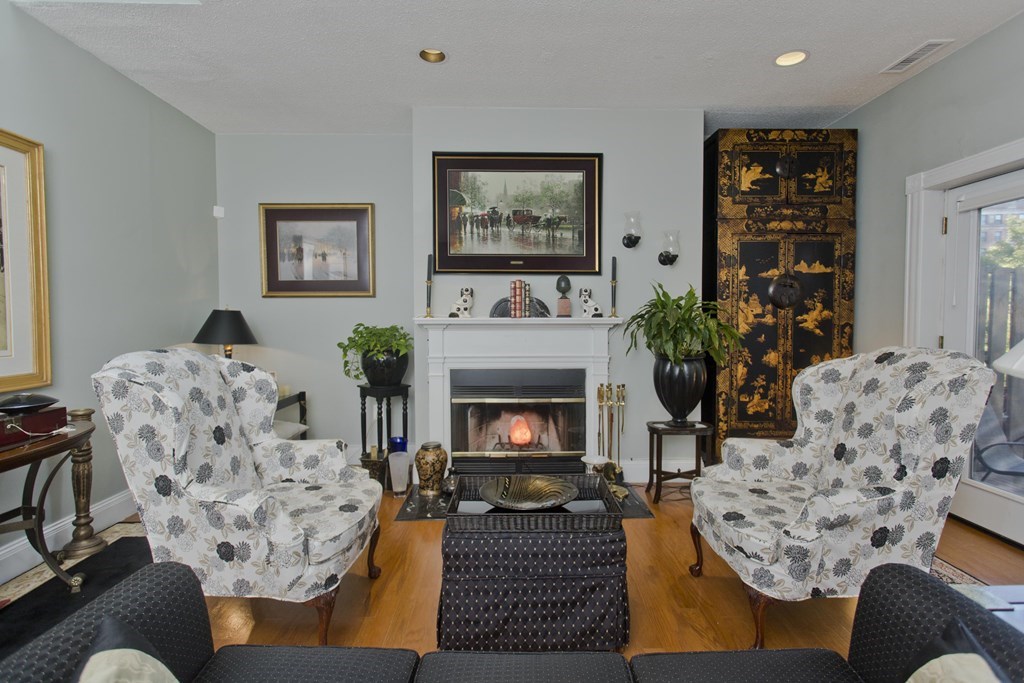 30.5 Mattoon Street, Unit 7 Springfield, MA 01105 - Photo 2 of 36 Gallery Image 2