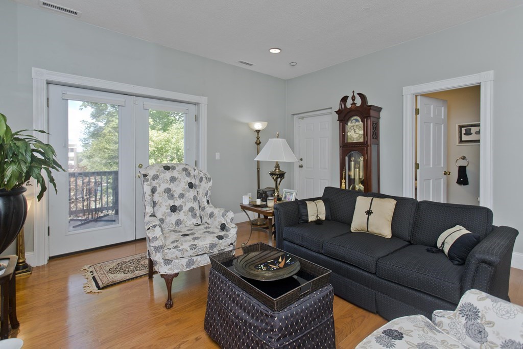 30.5 Mattoon Street, Unit 7 Springfield, MA 01105 - Photo 5 of 36 Gallery Image 5